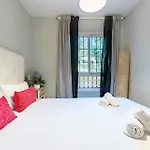 Malagasuite Three With Terrace * Торремолинос